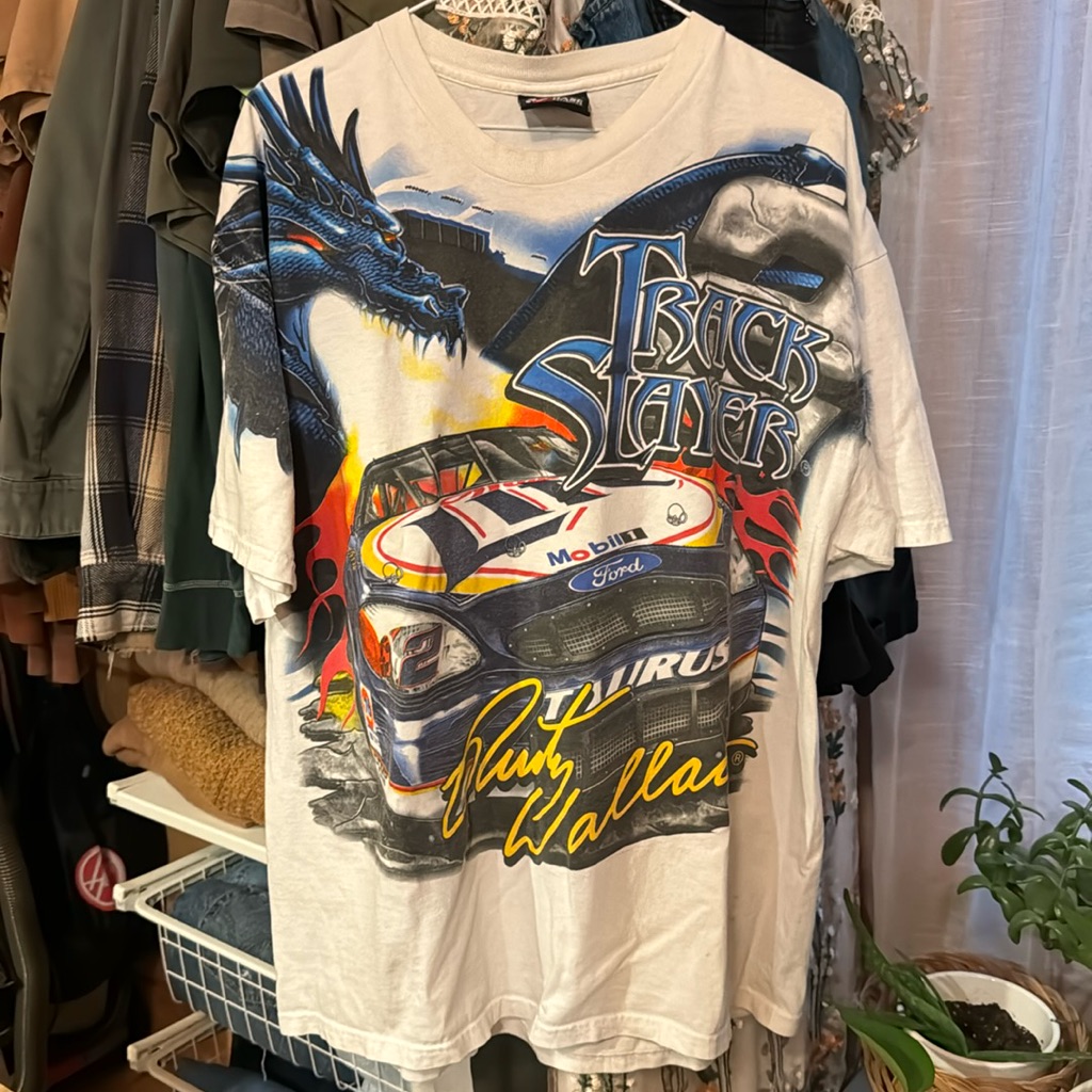 Vintage 90s Nascar Rusty Wallace Dragon T-Shirt.